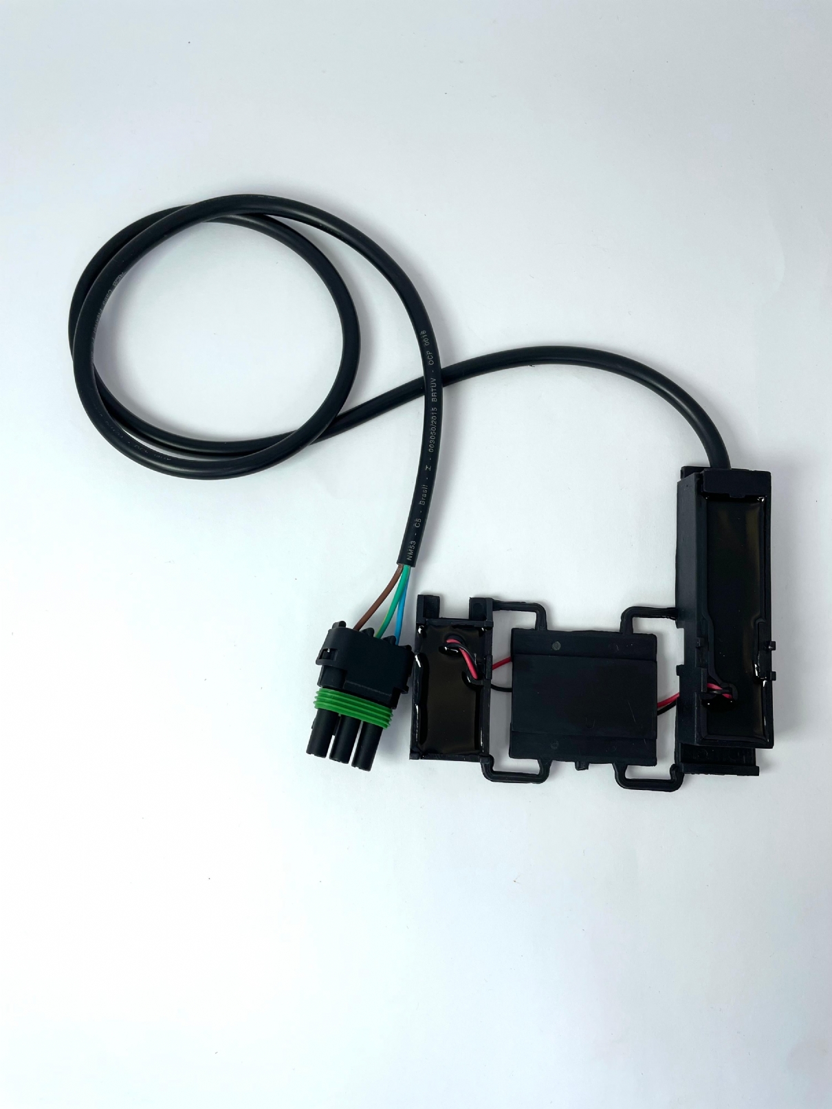 Z3077 - Sensor John Deere PM 400: AA61908 / AA58293 / AA58295 / 4555624 / AA41595 / 20260051/ 452440891AS1 / AH132163 JUMIL: 0110101 / 0110082 AGCO / MASSEY FERGUSON / VALTRA: ACX2623770 / ACX3025830